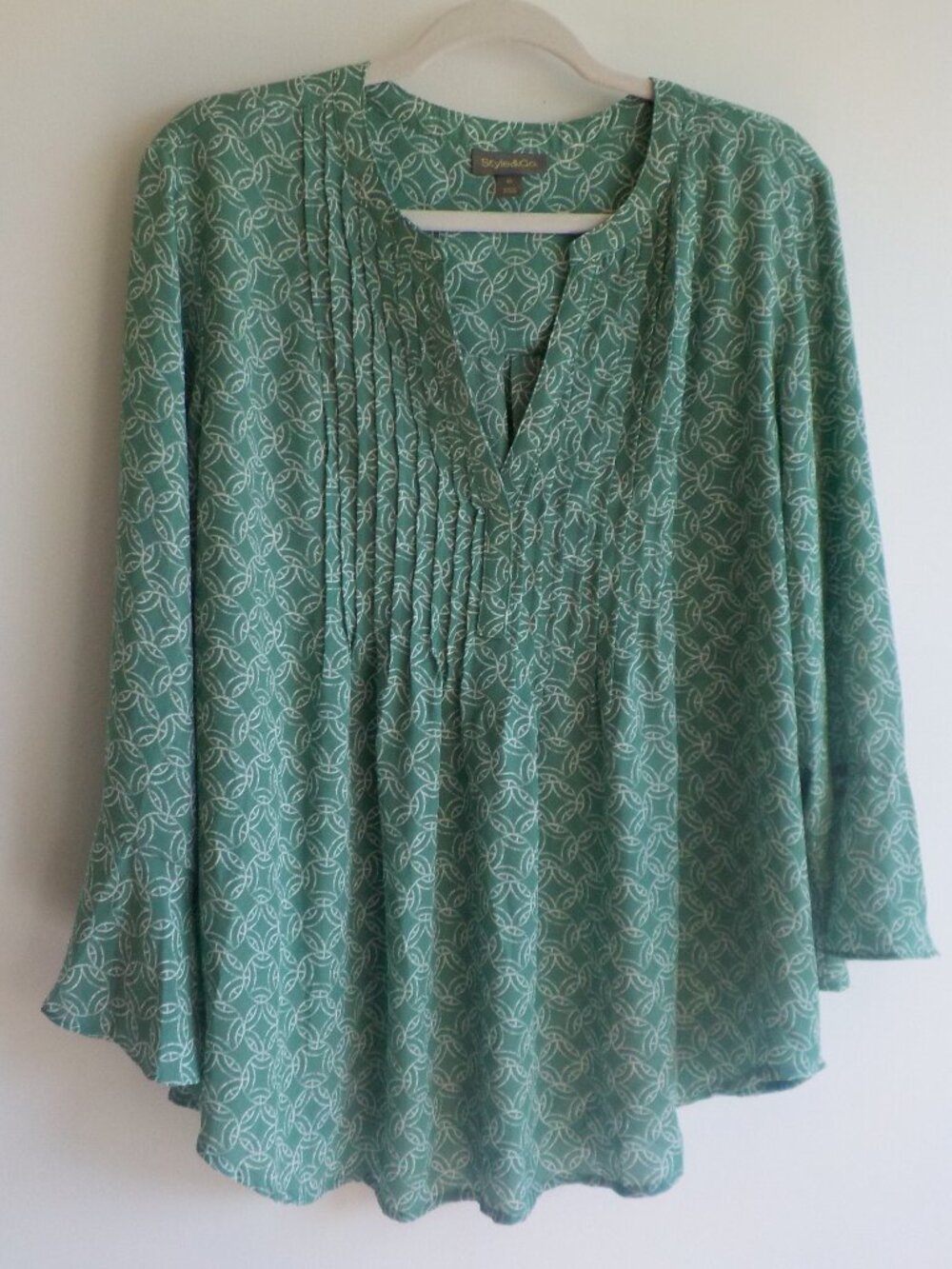 Style & Co Blouse - X-Large - Green White 3/4 Sleeve Ruffle (2509)